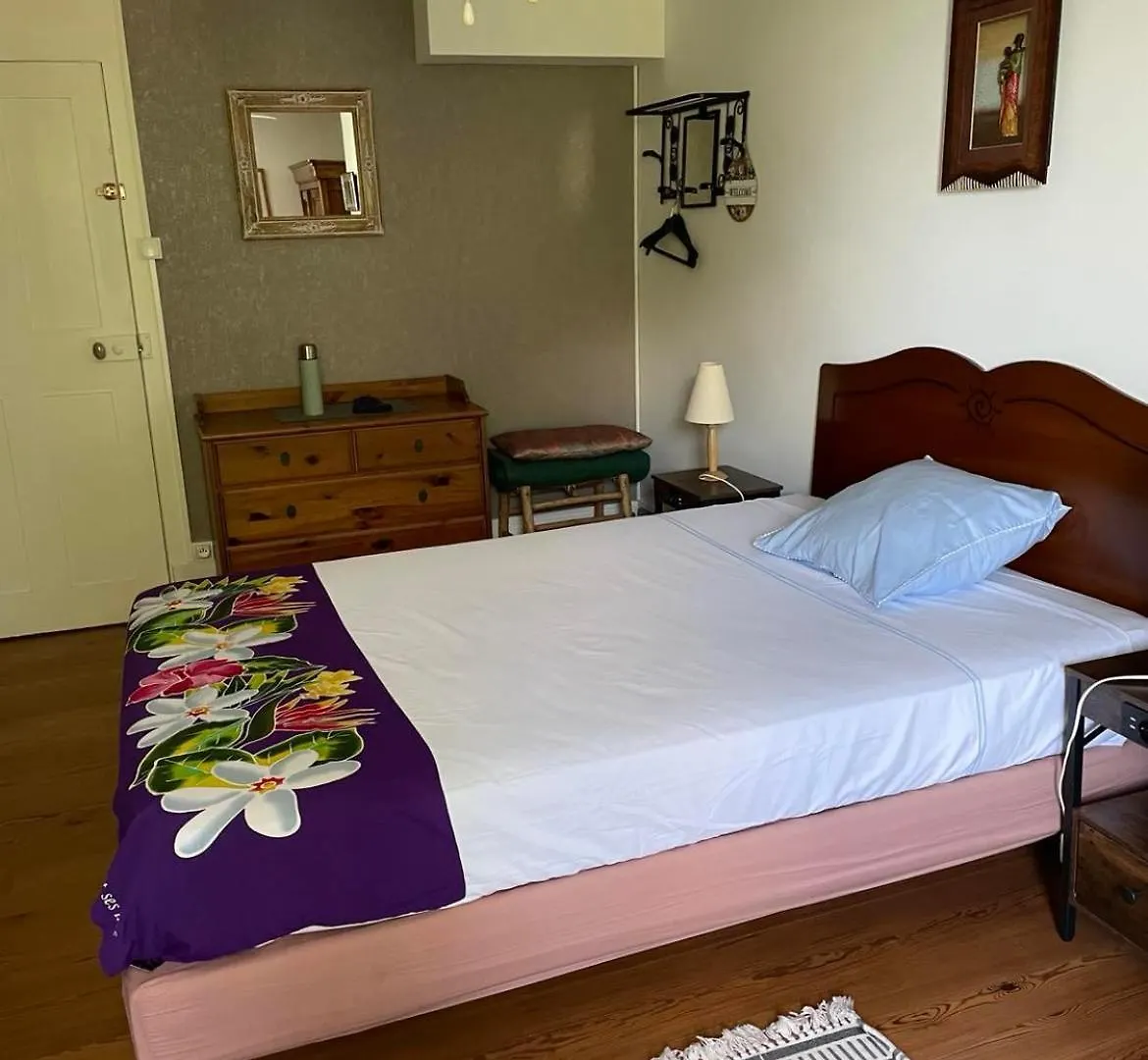 Les Agapanthes Bed & Breakfast Vaux-en-Beaujolais 0*,  France