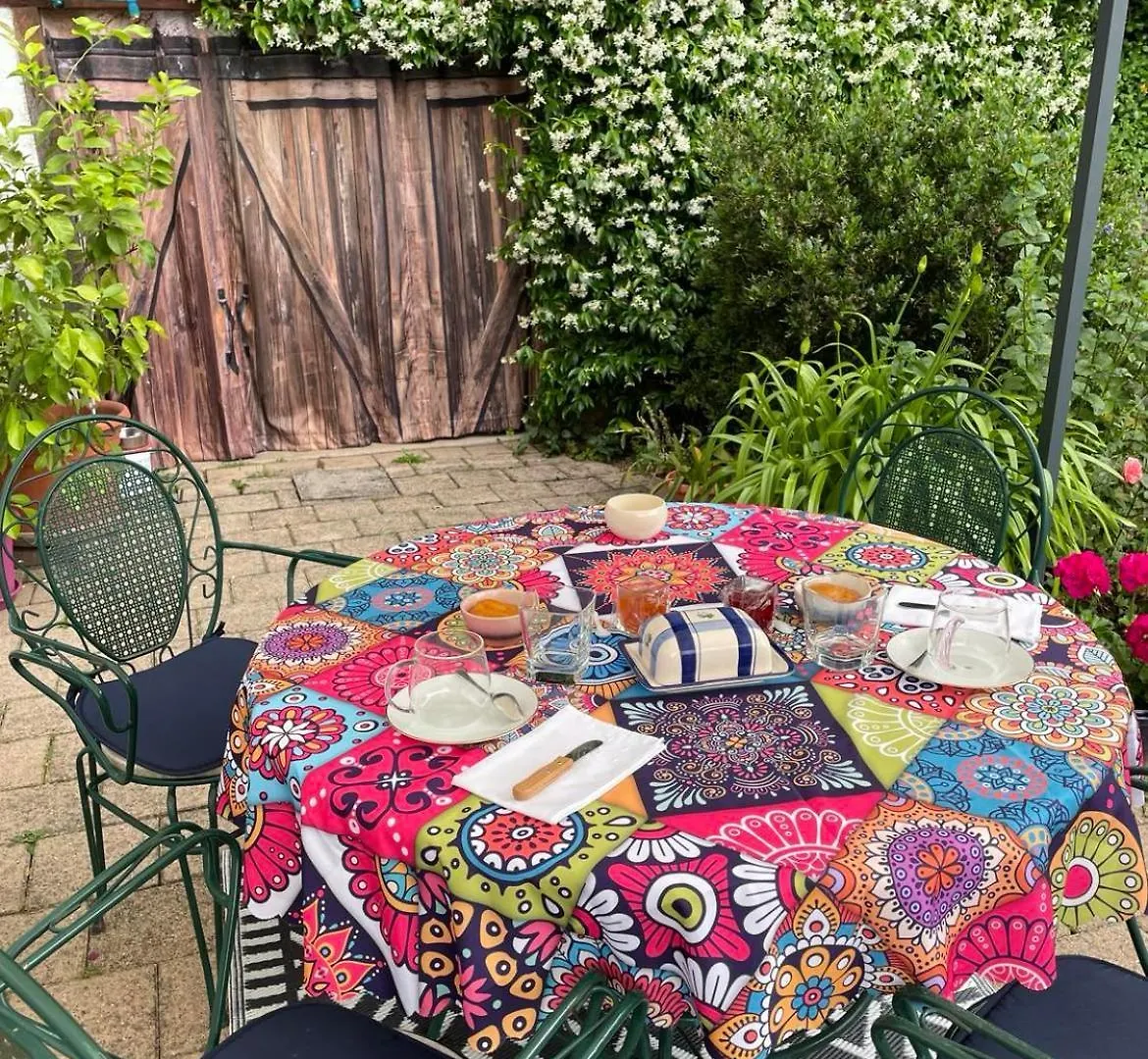Les Agapanthes Bed & Breakfast Vaux-en-Beaujolais